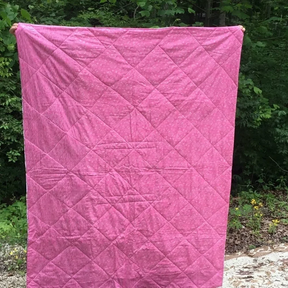 NWT Botanical Beauty Hand Crafted Quilt